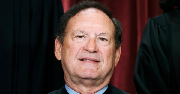 Why Justice Alito should recuse from Jan. 6 cases after upside-down flag report