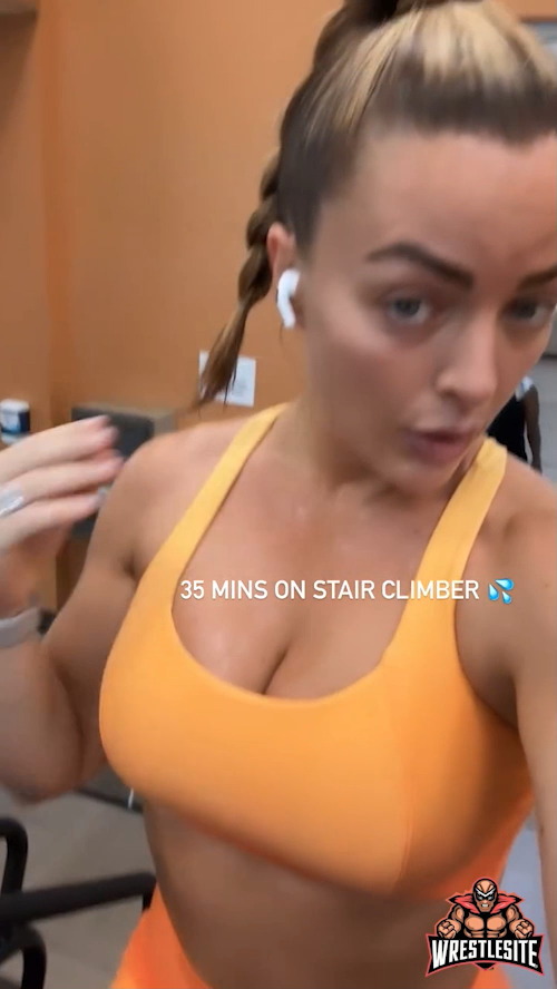 #MandyRose finishes 35 min of the Stair Climber