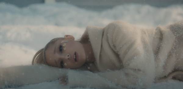 Ariana Grande’s “We Can’t Be Friends” Spends 2nd Week As Pop Radio’s #1 Song