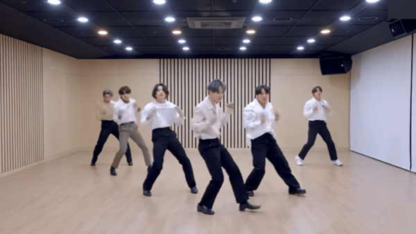 BTS Jungkook, Jimin, V And Others Channelise Karisma Kapoor’s Vibe Dancing To Bollywood Song Le Gayi Le Gayi