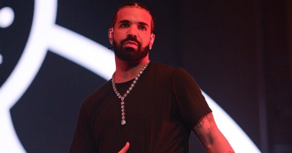 Drake Seemingly Bows out of Kendrick Lamar Feud With ‘Summer Vibes’ Post