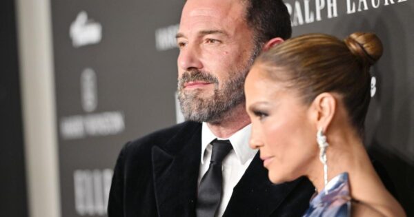 Jennifer Lopez's tour cancellation amplifies divorce rumours