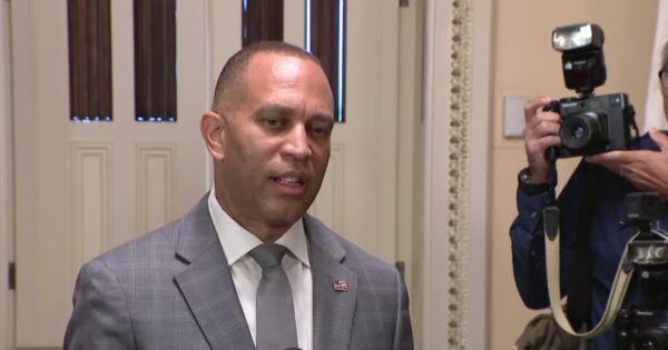 Hakeem Jeffries speaks about Kamala Harris’ 2024 run