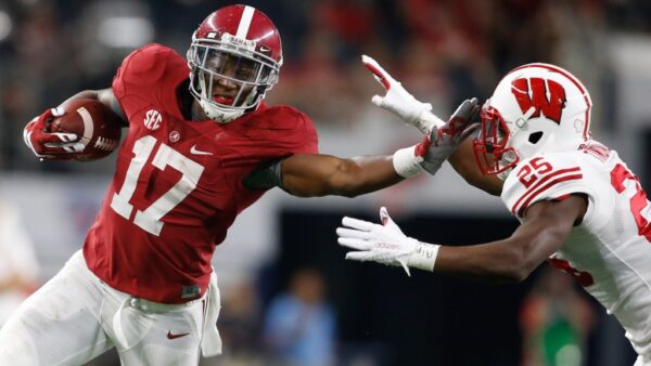 Kenyan Drake announces retirement from the NFL