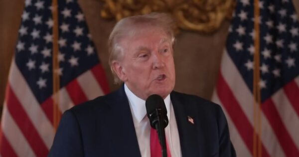 Trump unravels in Mar-A-Lago press conference, ranting about Kamala Harris crowd size