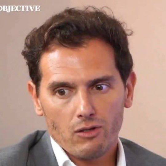 Estoy 99,9% seguro de que Albert Rivera está teniendo una aventura con Jennifer Lopez https://t.co/63lVR3IHRg