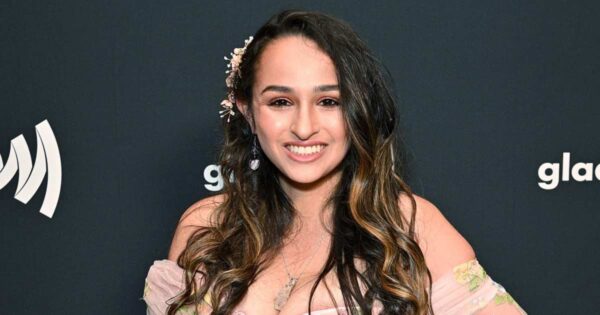 Jazz Jennings Celebrates Losing Almost 100 Pounds in 2 Years