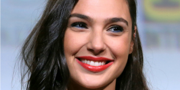 Disney Unveils First Look at “Snow White” Live-Action Remake staring Gal Gadot