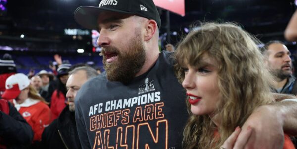 Travis Kelce’s Rep Responds to Claim He’s Proposing to Taylor Swift