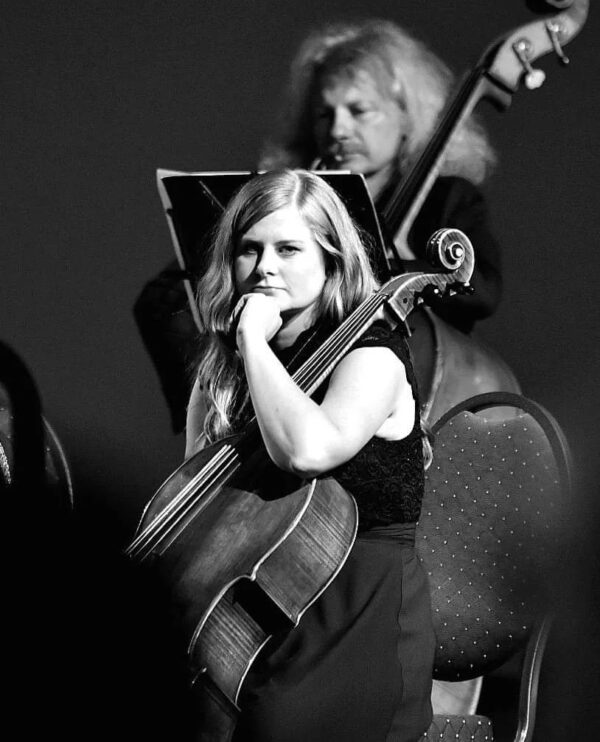 Having very nice moments while playing in festival @muzykanaszczytach with @beethovenacademyorchestra 🎻🖤

#music #clas…