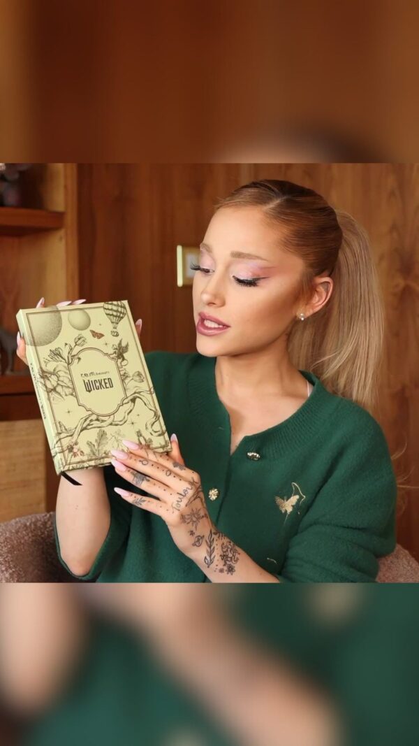 head to our youtube channel to watch @arianagrande break down our new #rembeautyxwicked collection 

@wickedmovie only i…