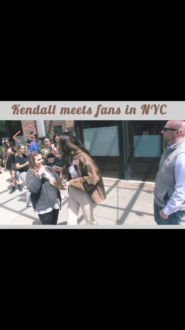 Kendall meets her fans in NYC 😍