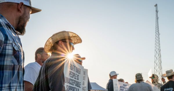 The longshoremen’s strike ended with their victory and with their critics looking silly