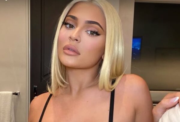 Kylie Jenner Skincare Routine and Tips – Truly Beauty