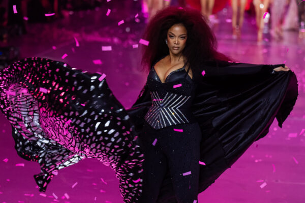 Fans Are Not Holding Back on Tyra Banks’ Runway Return