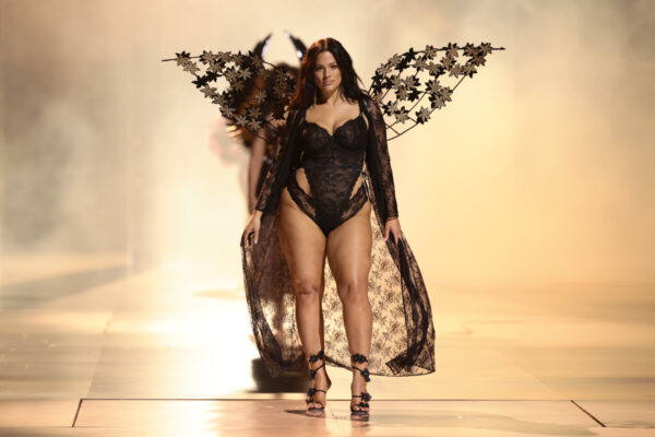 Fans Thrilled That Ashley Graham Is 'Finally' in Victoria's Secret Fashion Show: 'I Feel Represented'