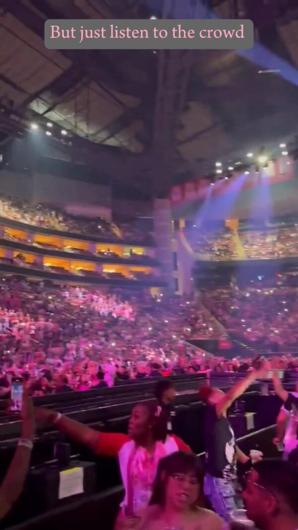 These girls needs to learn to stop playing with Nicki Minaj causes 20K people singing a diss track about you is crazy 😭…